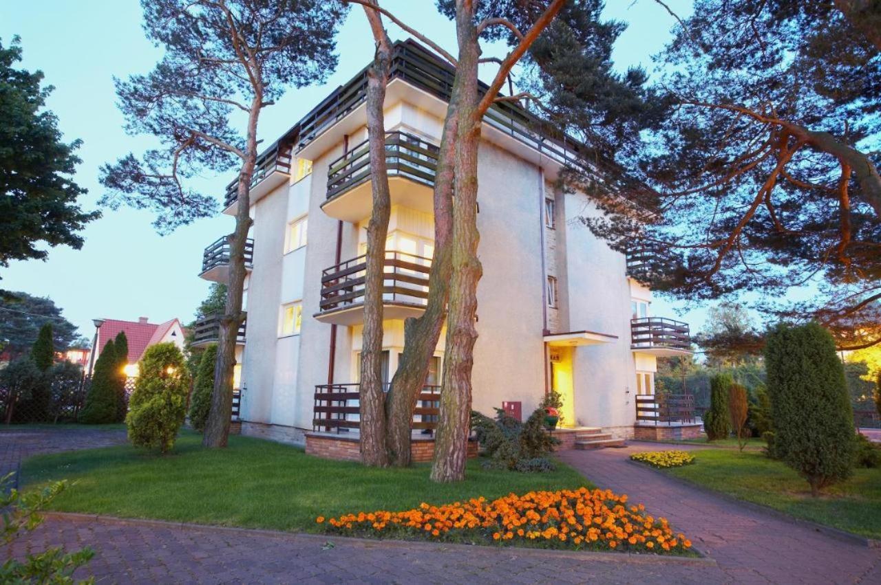 Rodzinna Przystan Mrzezyno Exterior photo